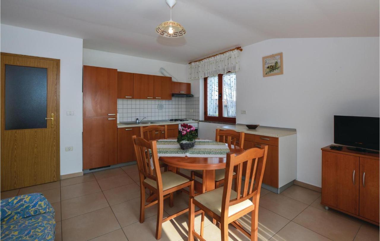 2 Bedroom Amazing Apartment In Portoroz Exterior foto